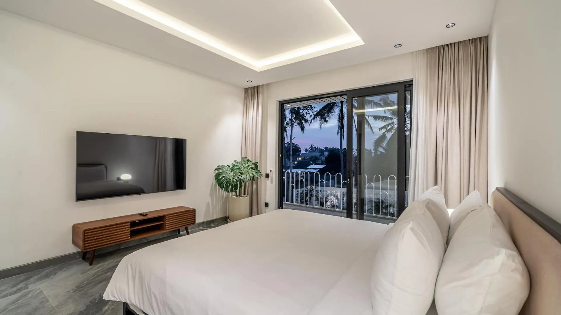 White Villa - Exclusive Modern Villa - Grand Living Space - Breathtaking Views Ubud